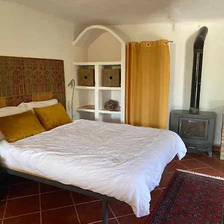 Rustic In بيت ضيافة 3*